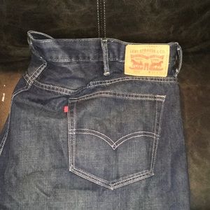 501 Levi’s jeans